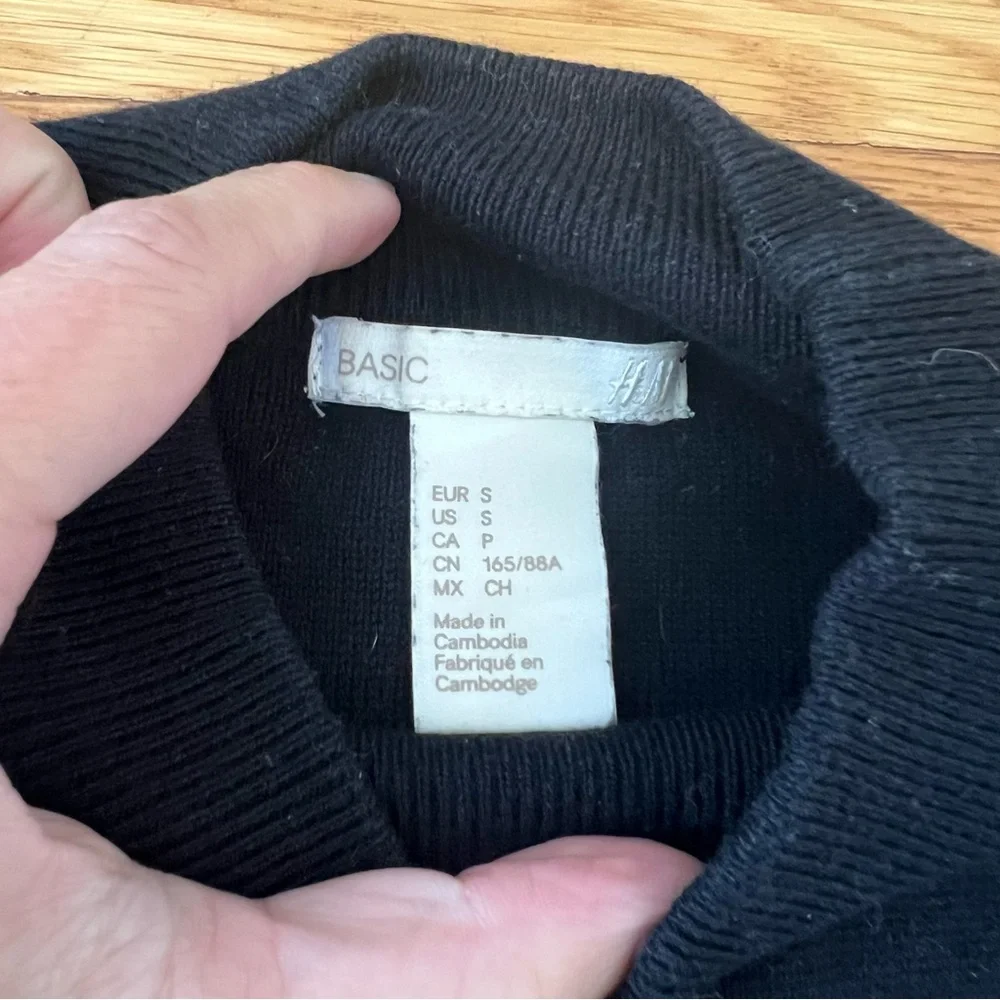 H&M Basis Mock Neck Sweater - Picture 4 of 5